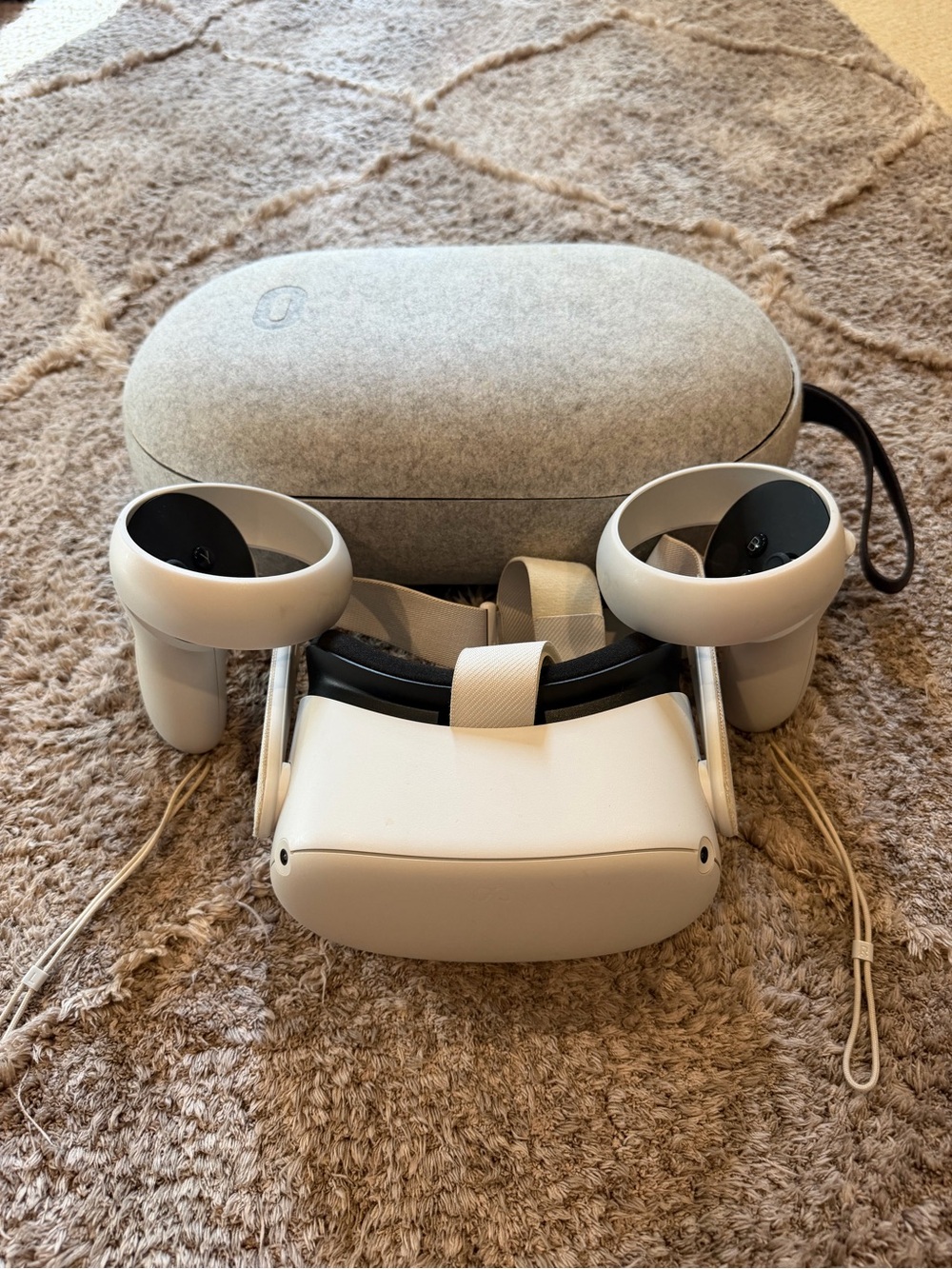 Meta Quest 2 Standalone VR Headset in White with Fabric Carrying Case
